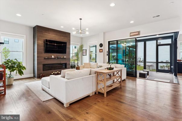 Fireplace, Interior, Living room, Pendant Lights, Recessed Lighting, Wood Texture Flooring