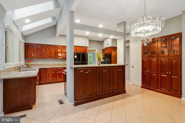 Chandelier, Interior, Kitchen, Recessed Lighting