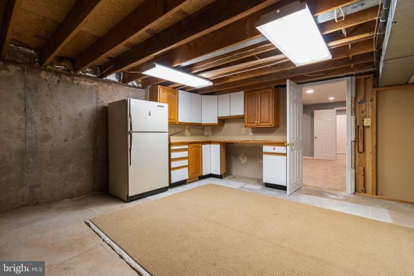 Interior, Kitchen, Recessed Lighting, Wooden Beams
