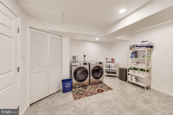 Interior, Recessed Lighting, Washer