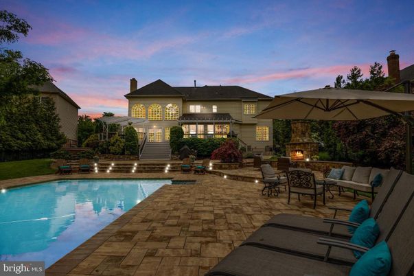 Exterior, Fireplace, Pool