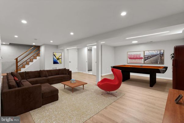 Billiard Table, Game Room, Interior, Living room, Recessed Lighting, Wood Texture Flooring