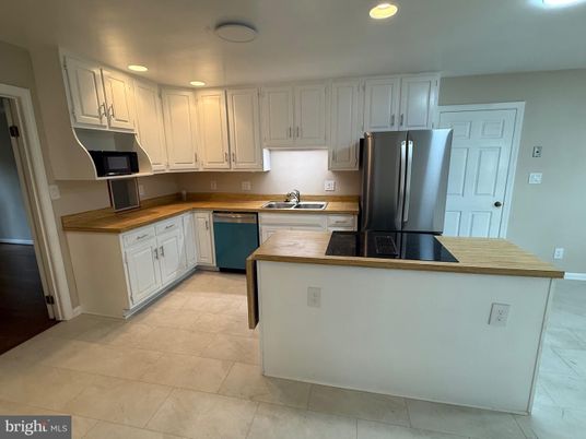 Interior, Kitchen, Recessed Lighting