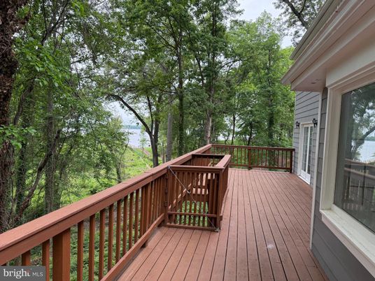 Exterior, Wood Texture Flooring