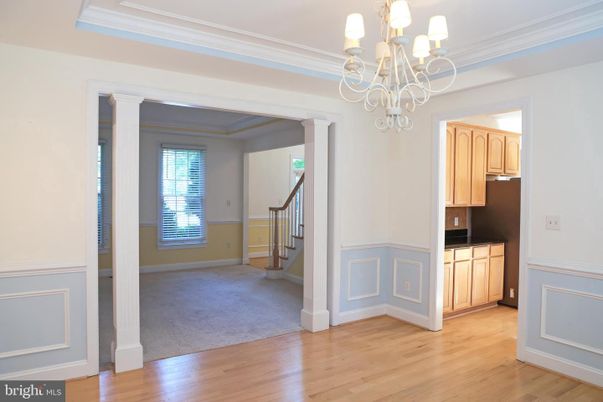 Chandelier, Empty room, Interior, Wood Texture Flooring