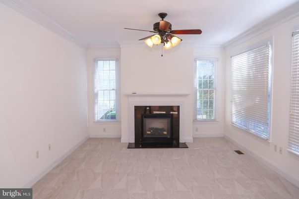 Empty room, Fireplace, Interior