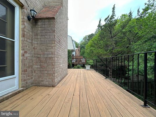 Exterior, Wood Texture Flooring