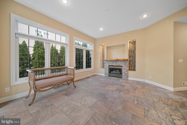 Fireplace, Interior, Recessed Lighting