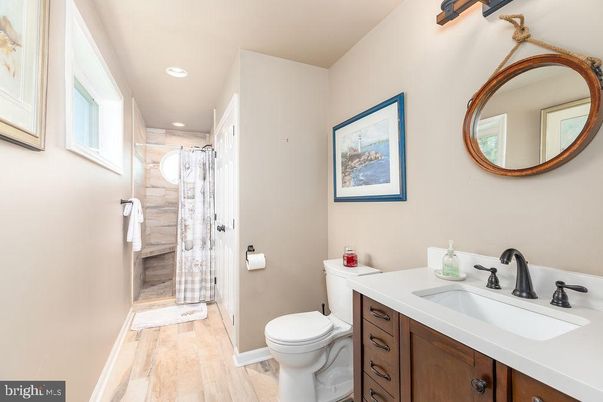 Bathroom, Interior, Recessed Lighting, Wood Texture Flooring