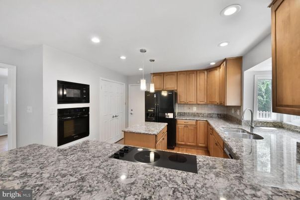 Interior, Kitchen, Pendant Lights, Recessed Lighting