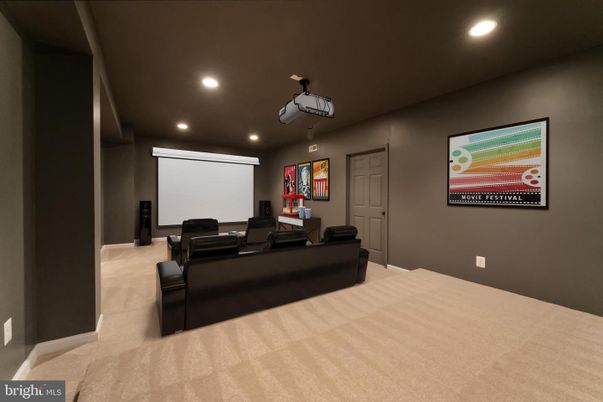 Interior, Projection Screen, Recessed Lighting, Theatre Room