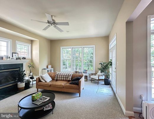 Fireplace, Interior, Living room