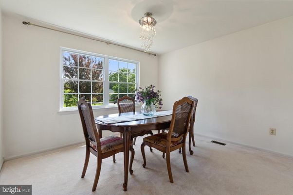 Chandelier, Dining room, Interior
