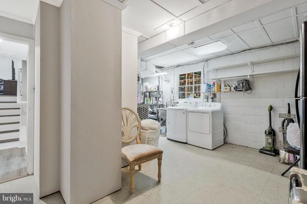 Interior, Stone Walls, Washer