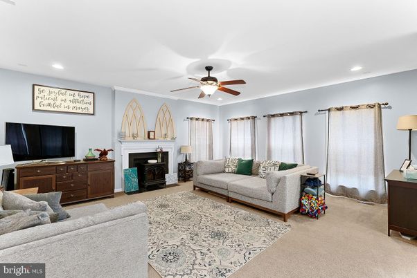 Fireplace, Interior, Living room, Recessed Lighting