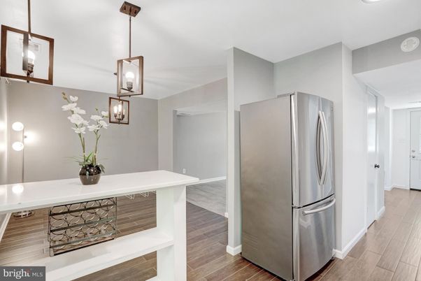 Interior, Kitchen, Pendant Lights, Wood Texture Flooring