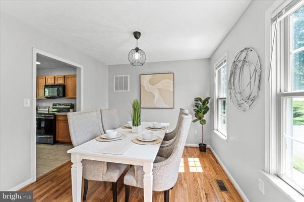 Dining room, Interior, Kitchen, Pendant Lights, Wood Texture Flooring