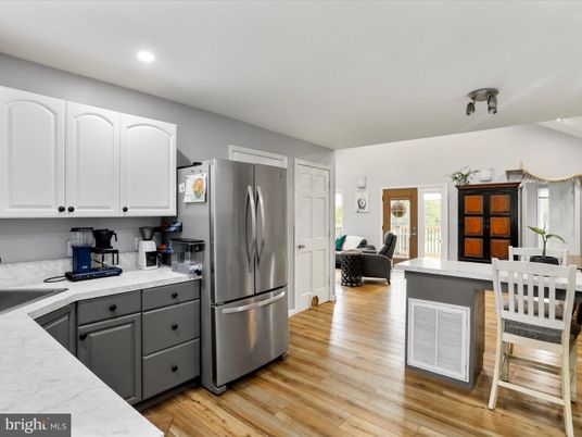 Dining room, Interior, Kitchen, Recessed Lighting, Wood Texture Flooring