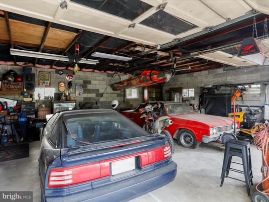 Garage, Interior, Stone Walls