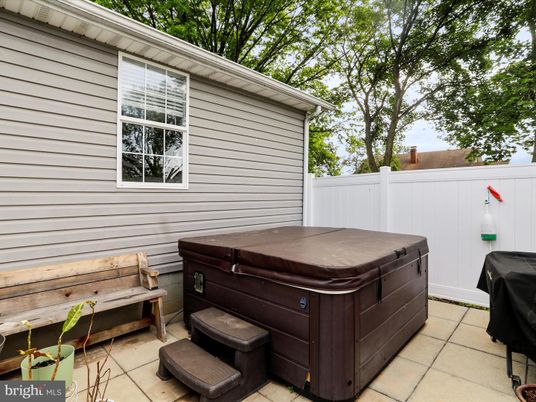 Exterior, Hot Tub
