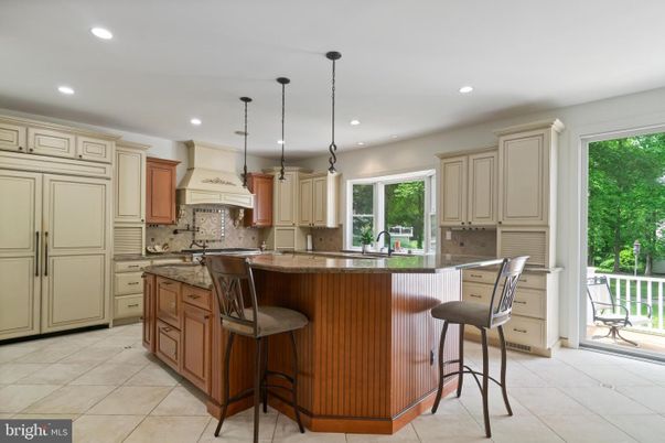Interior, Kitchen, Pendant Lights, Recessed Lighting