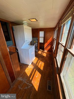 Interior, Washer, Wood Texture Flooring, Wooden Walls