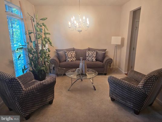 Chandelier, Interior, Living room