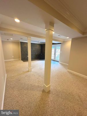 Empty room, Interior, Recessed Lighting, Stone Walls
