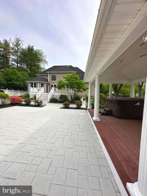 Exterior, Hot Tub