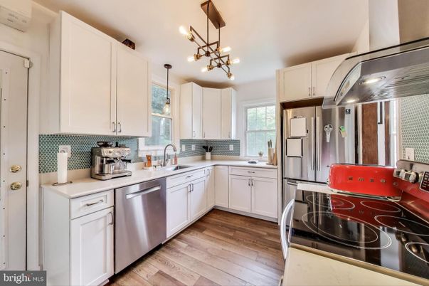 Interior, Kitchen, Pendant Lights, Stainless Steel Appliances, Wood Texture Flooring