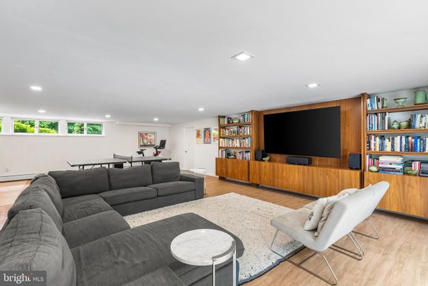 Game Room, Interior, Living room, Recessed Lighting, Wood Texture Flooring