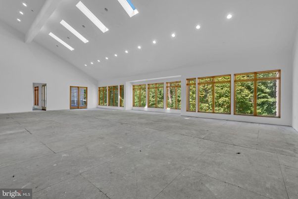 Empty room, Interior, Recessed Lighting