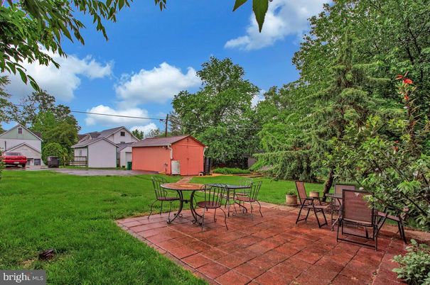 Backyard, Detached Garage, Exterior