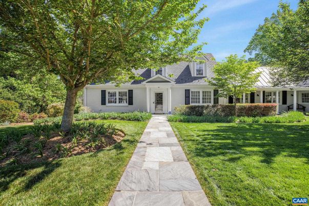 Backyard, Exterior, Facade, Cape Cod