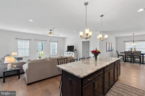 Chandelier, Dining room, Interior, Living room, Pendant Lights, Recessed Lighting, Wood Texture Flooring