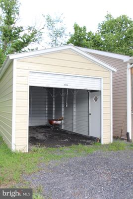 Detached Garage, Exterior