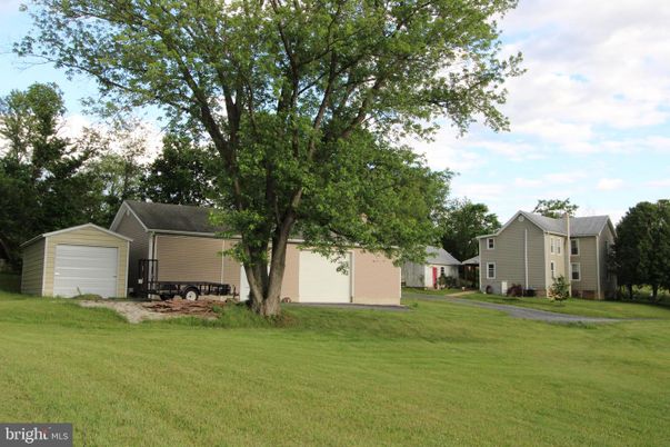 Backyard, Detached Garage, Exterior