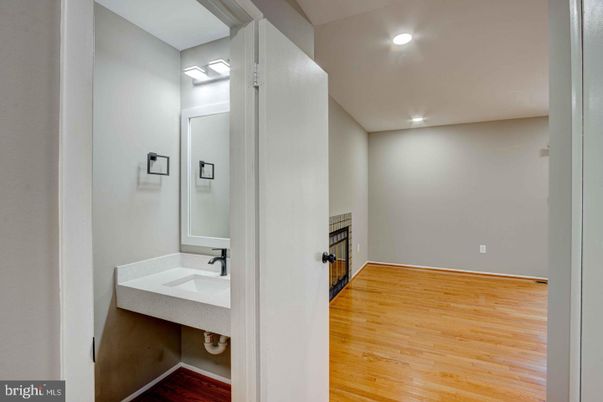 Bathroom, Interior, Recessed Lighting, Wood Texture Flooring