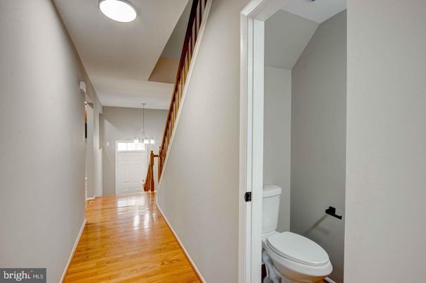 Bathroom, Interior, Pendant Lights, Wood Texture Flooring