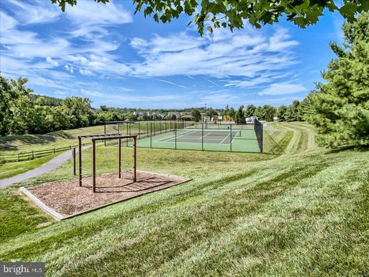 Exterior, Tennis Courts