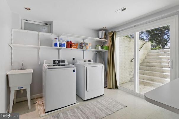 Interior, Recessed Lighting, Washer