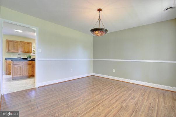 Empty room, Interior, Pendant Lights, Wood Texture Flooring