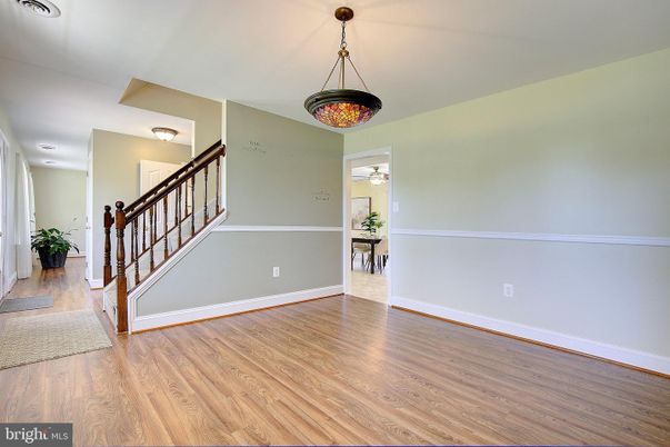 Interior, Pendant Lights, Wood Texture Flooring