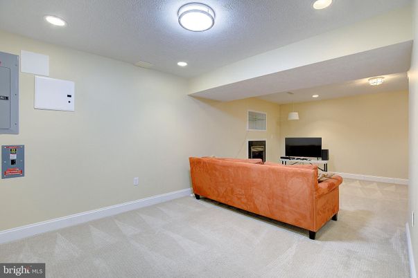 Fireplace, Interior, Living room, Recessed Lighting