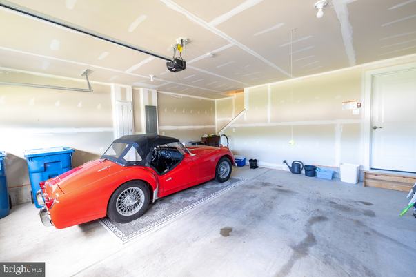 Garage, Interior, Recessed Lighting