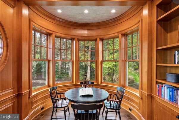 Dining room, Interior, Recessed Lighting, Sun Room, Wood Texture Flooring