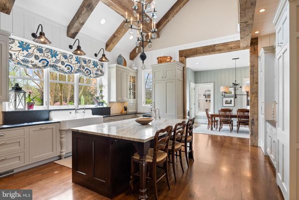 Dining room, Interior, Kitchen, Pendant Lights, Recessed Lighting, Wooden Beams, Wood Texture Flooring