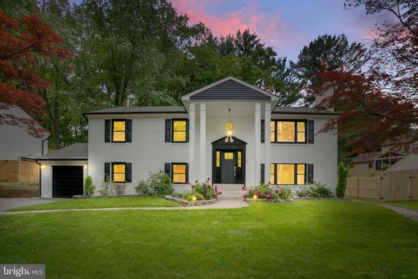 Attached, Backyard, Exterior, Facade, Georgian