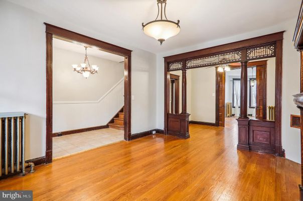 Chandelier, Empty room, Interior, Wood Texture Flooring