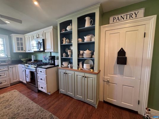 Interior, Kitchen, Recessed Lighting, Wood Texture Flooring